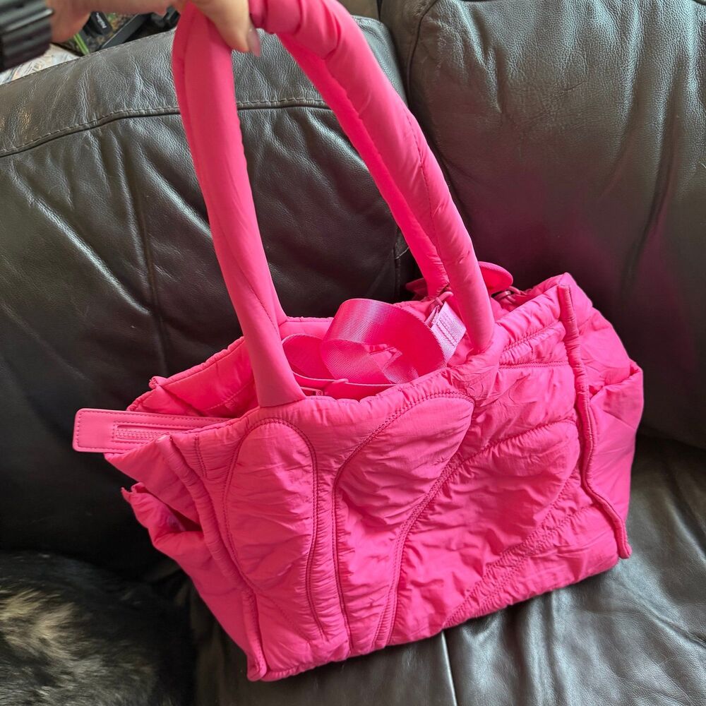 Buffbunny Vida puffer tote
